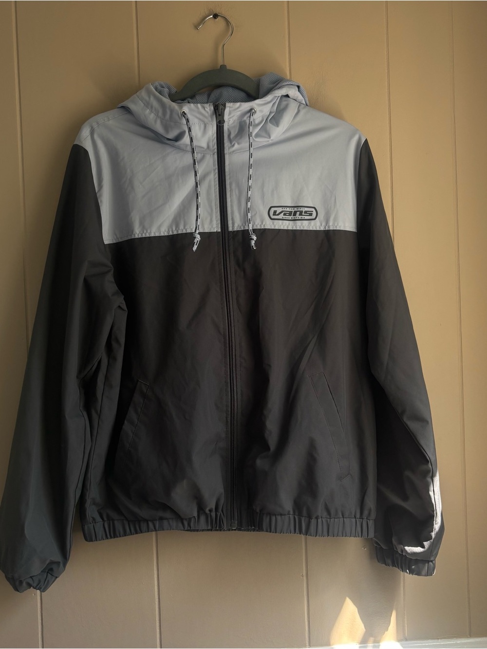 Vans men's/unisex two tone Colorblock Hooded Windbreaker Jacket Size Medium